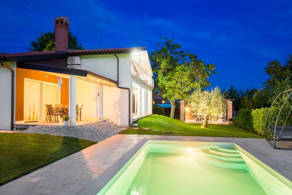 Villa Parenzana วิชยาน ภายนอก รูปภาพ